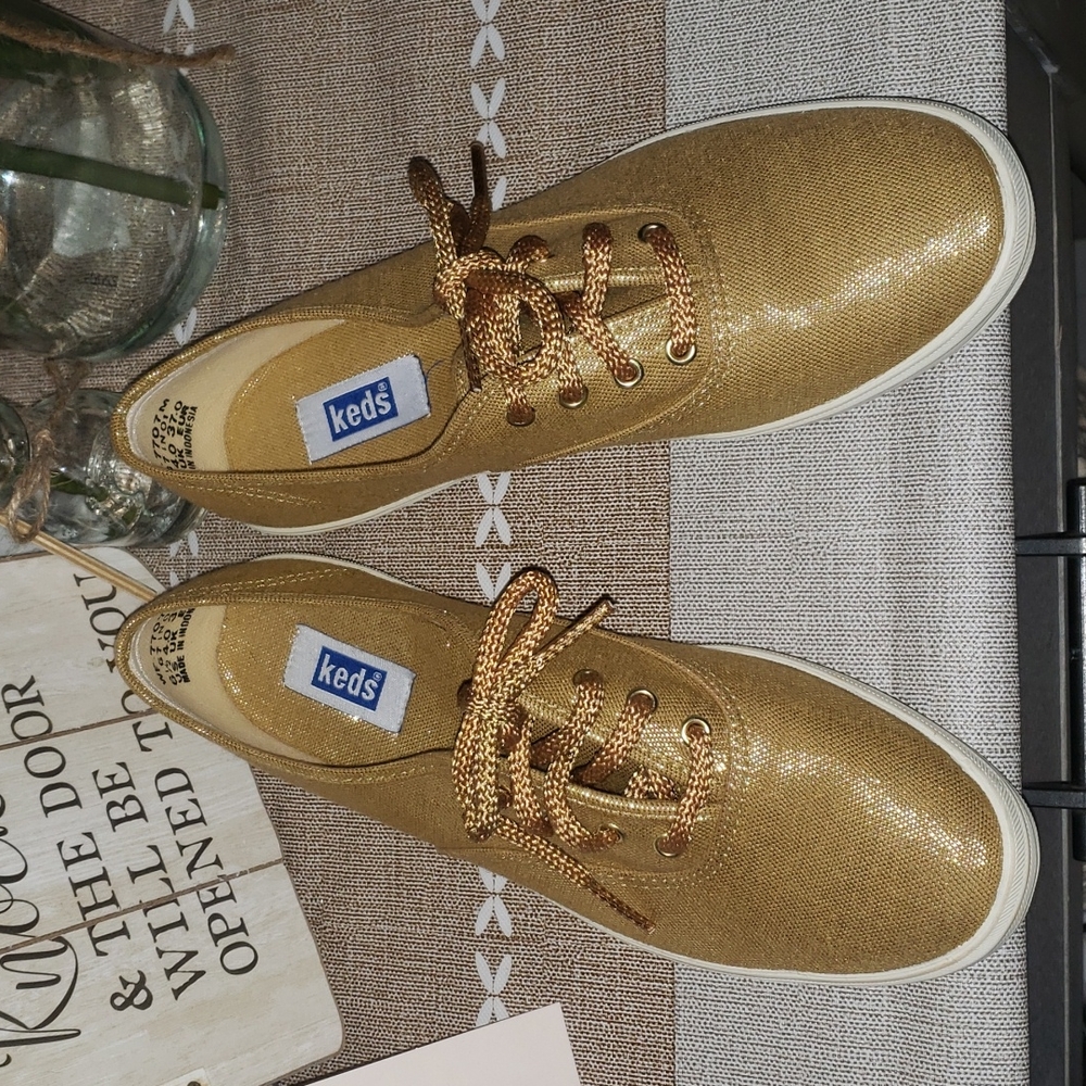NWOT Keds gold shoes